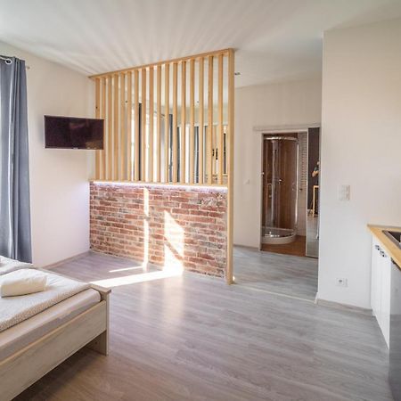 Black & White Vision Apartment - Centrum Opole Bagian luar foto